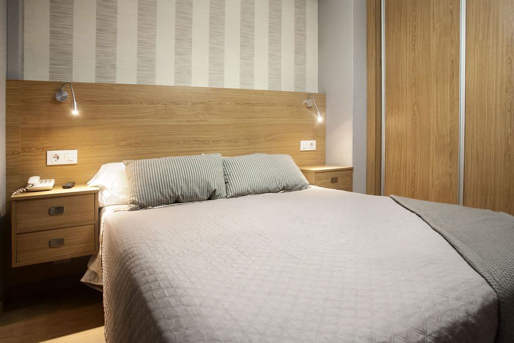 Hostal Crisol La Coruña Esterno foto